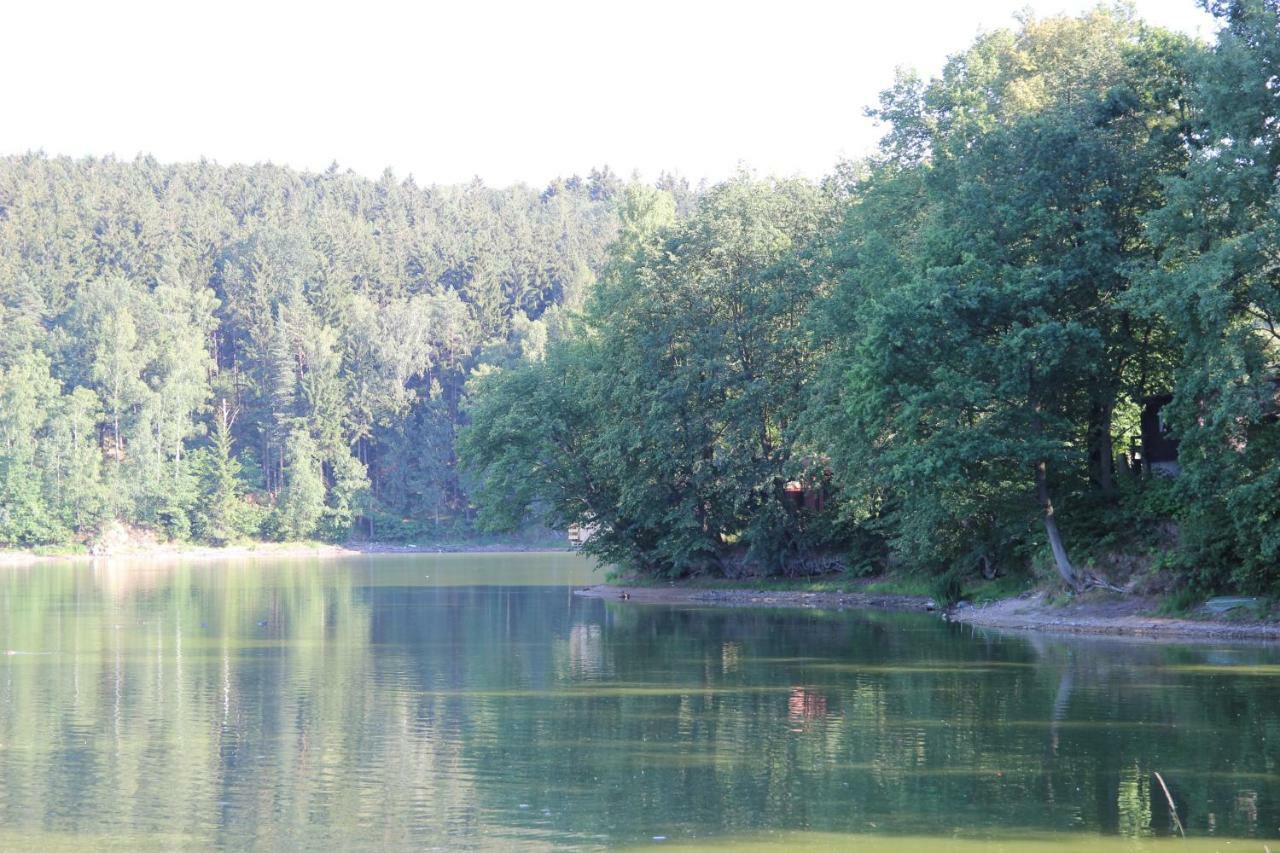 Domki Nad Jeziorem W Karlowicach Karlowice 外观 照片