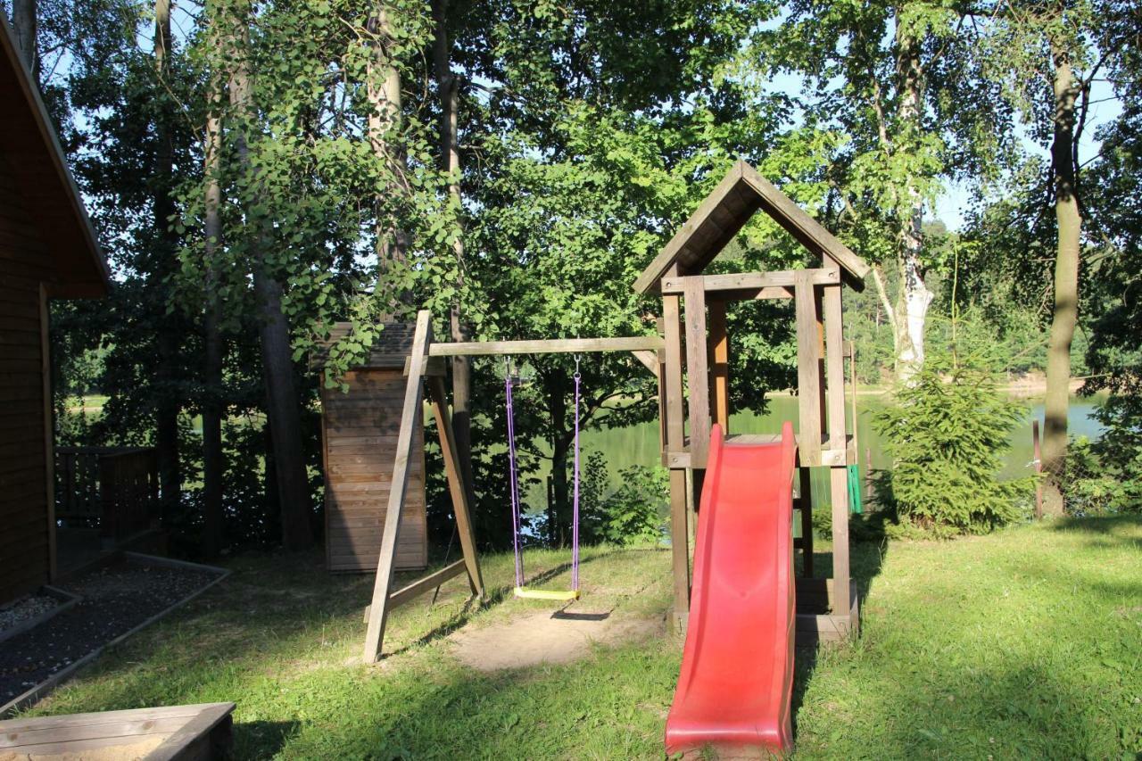Domki Nad Jeziorem W Karlowicach Karlowice 外观 照片